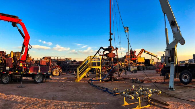 Importance of viscosity in well fracking rheology