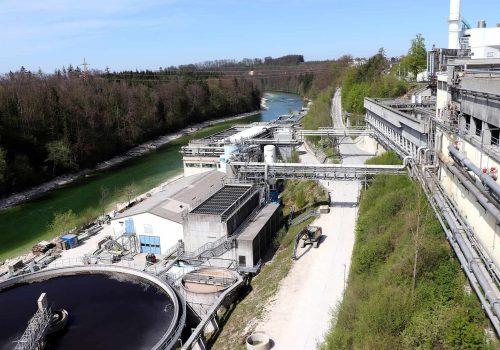 Wastewater management in beverage and food processing with inline viscosity monitoring