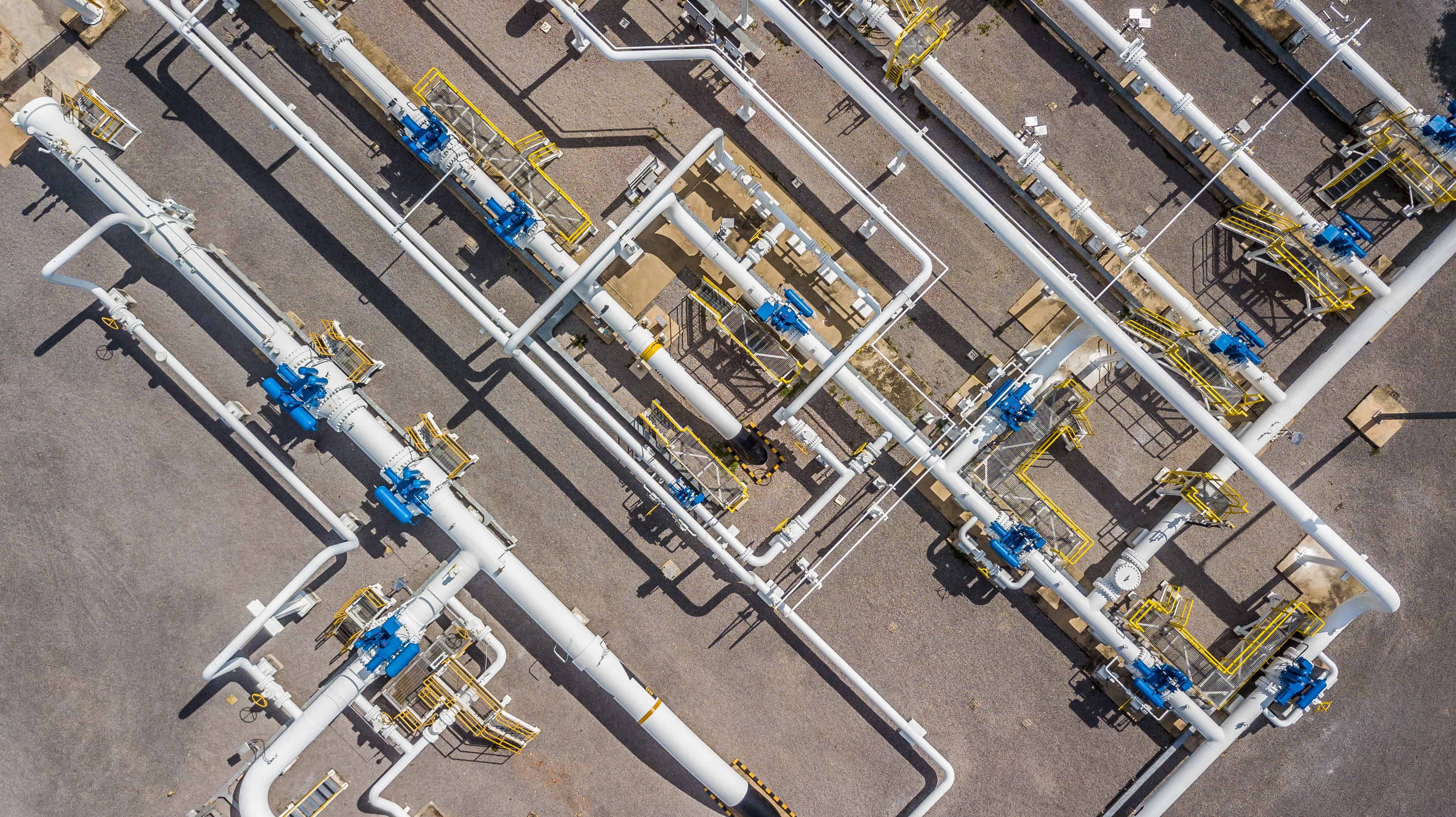 Leak Detection and Power Consumption Optimization with continuous online viscosity measurements
